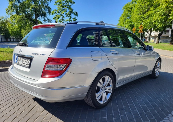 Mercedes-Benz Klasa C cena 29900 przebieg: 203913, rok produkcji 2009 z Warszawa małe 562